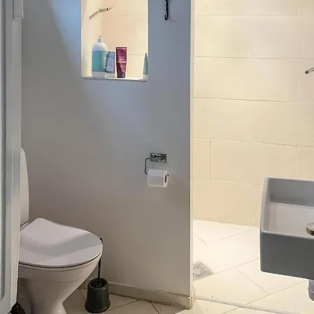 Hébergement de vacances 2 Bedroom Cozy In